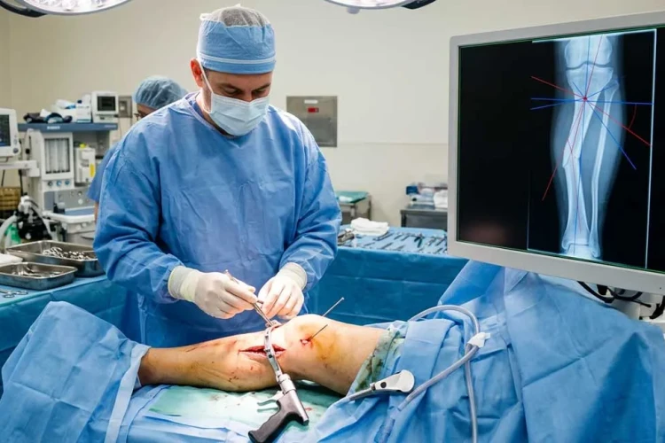 Deformite Cerrahisi: Kemik Eğriliği Düzeltme Prensibi ve CORA
