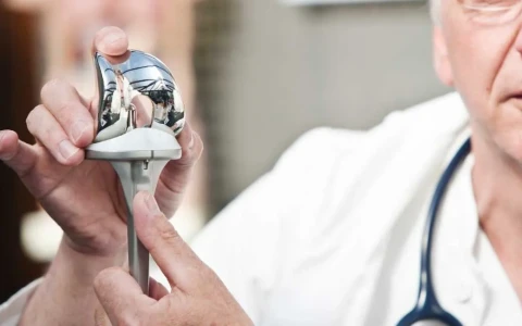 Common Problems Encountered After Knee Replacement Surgery