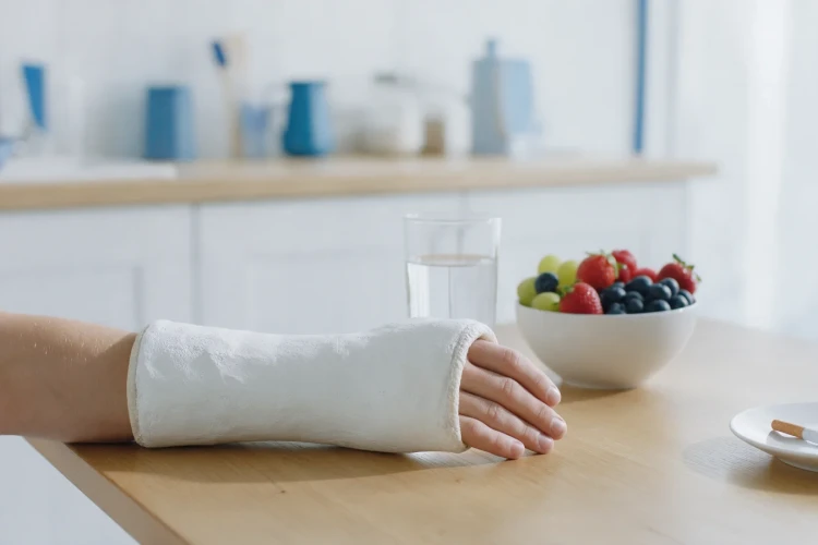 Smoking and Bone Healing: Diabetes, Medication and Other Risk Factors